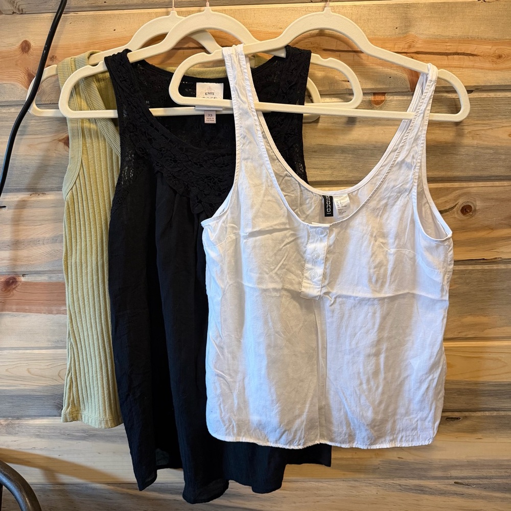 Lot of 3! tank tops